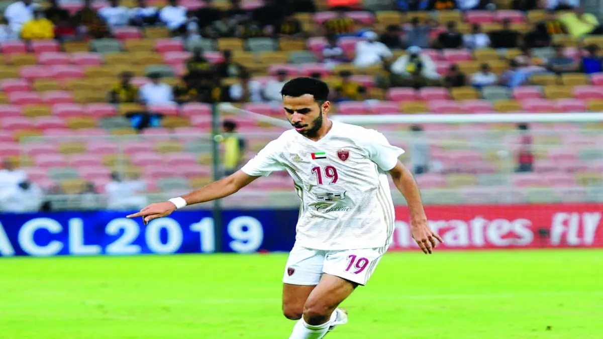 نادي الشارقة الإماراتي يعلن اقترابه من خالد الظنحاني مدافع الوحدة