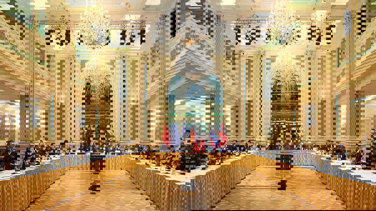 تقرير: إيران تهدد بمقاطعة مفاوضات فيينا النووية بسبب "محكمة الشعب الدولية"