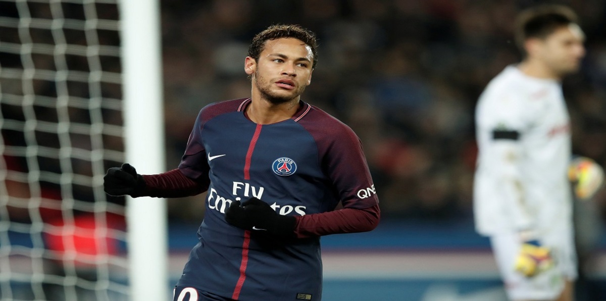 نيمار يحوّل ملعب "الأمراء" إلى معقل لمشاهير العالم (صور)