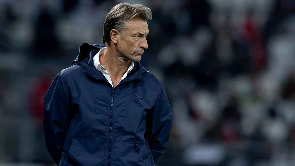 قد ينهي مسيرته.. تعليق ناري على تصرف رينارد مع نجم المنتخب السعودي