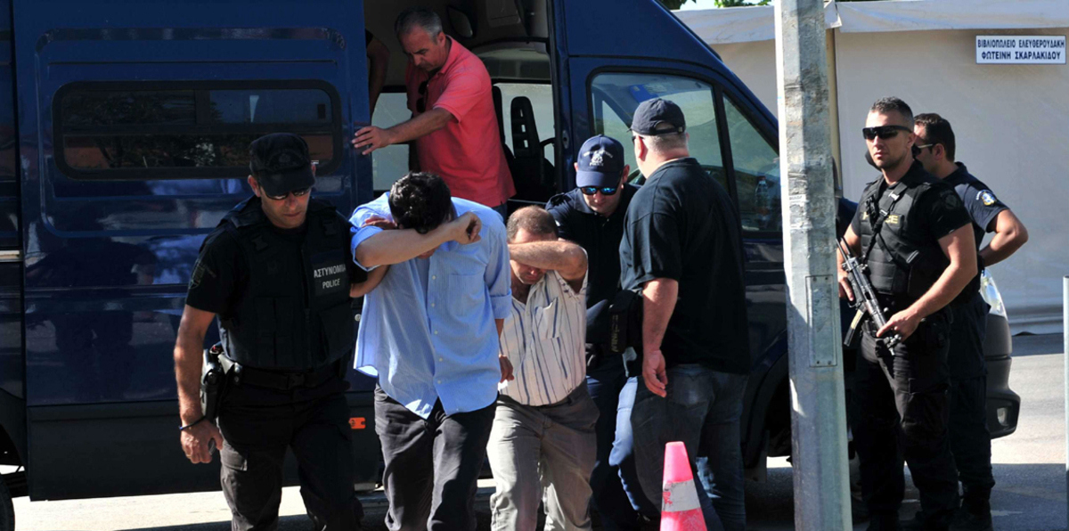 تركيا تعتقل 63 شخصًا بينهم موظفون سابقون بالمخابرات على صلة بغولن