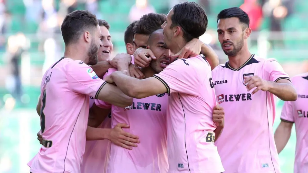 "سيتي غروب" تستحوذ على نادي باليرمو الإيطالي