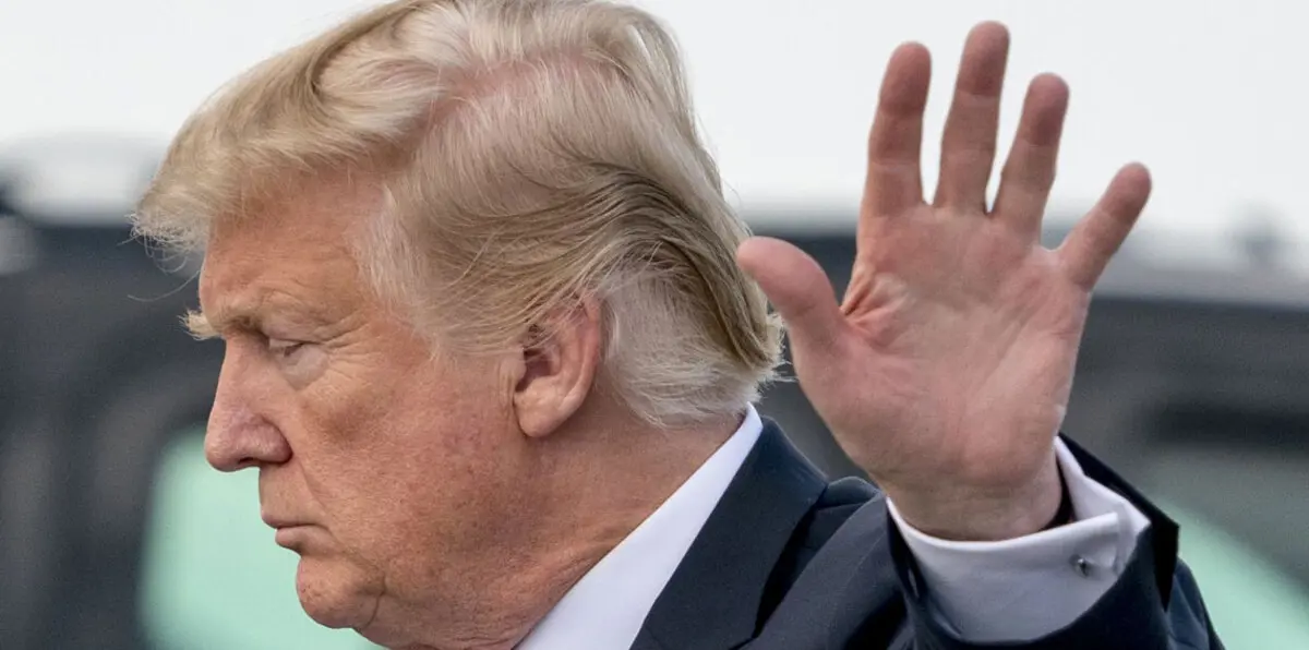 ترامب يفضح تلقيه طلبات "سرية" من النظام الإيراني للقاء روحاني