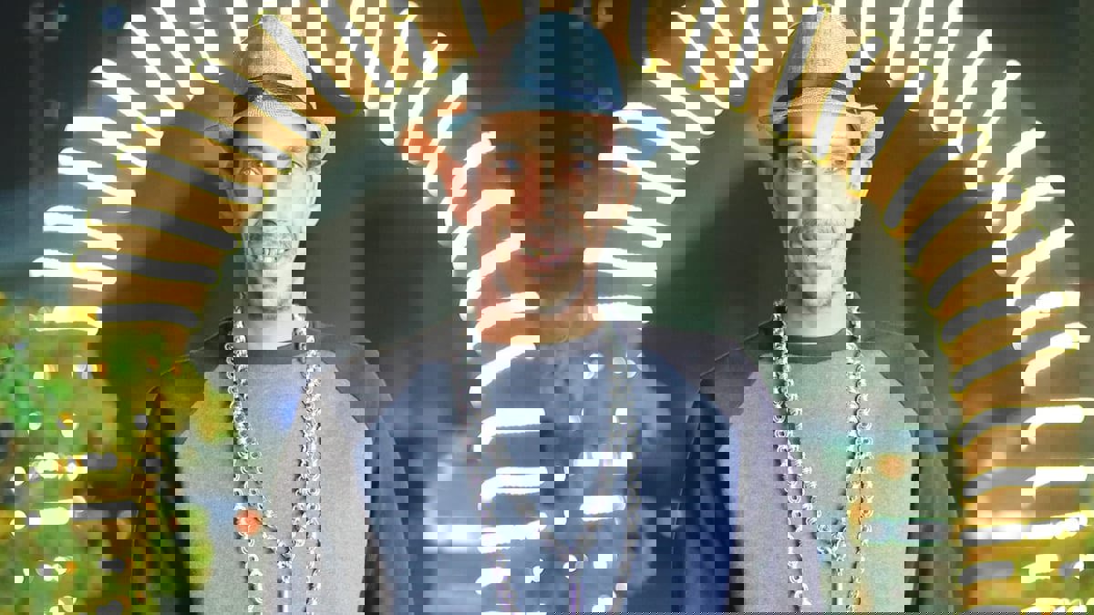 دخل في نوبة بكاء.. القبض على مطرب المهرجانات مجدي شطة