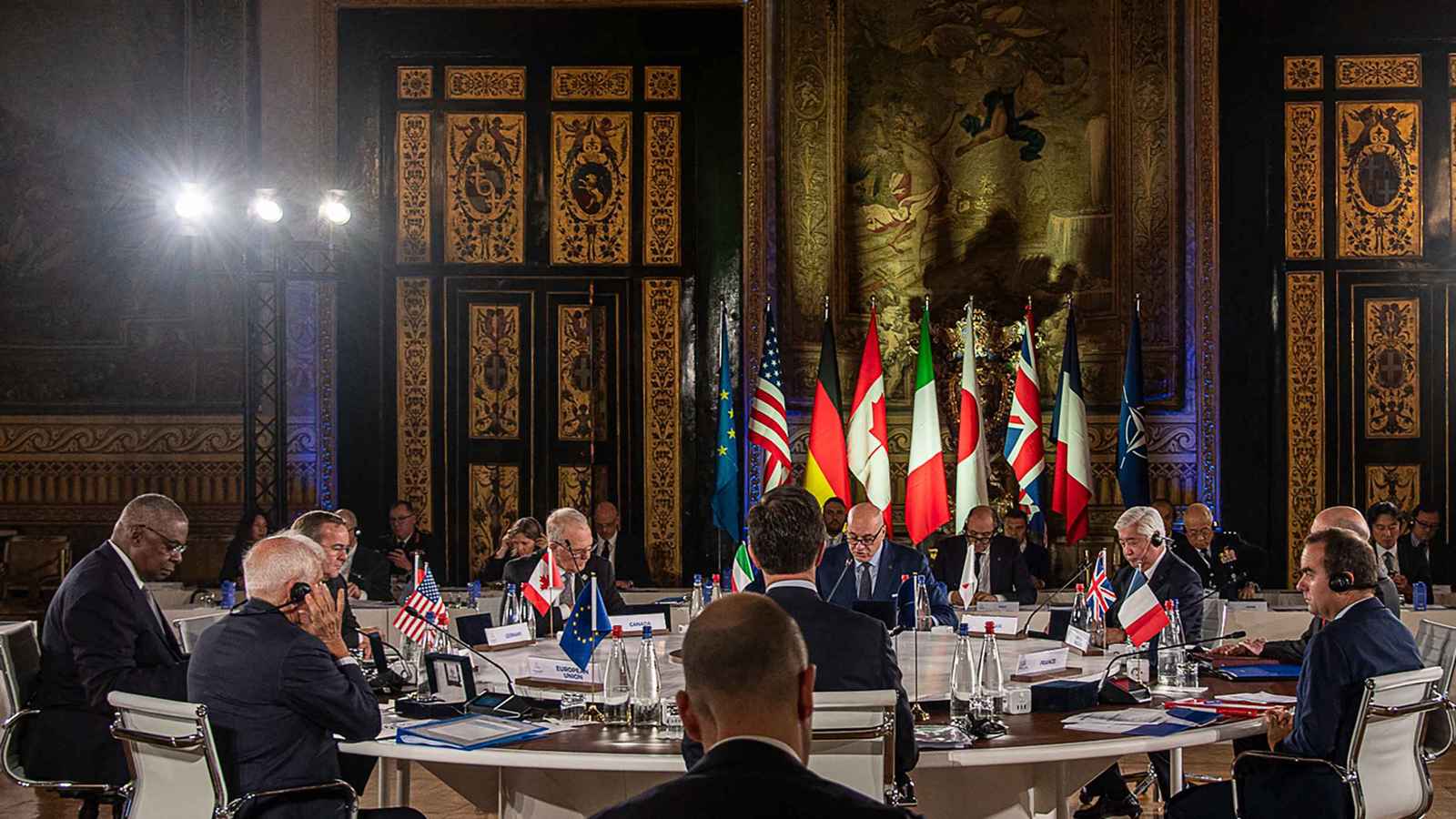 "مجموعة السبع" تتفق على إعفاء شركات أمريكية وبريطانية من ضرائب باهظة