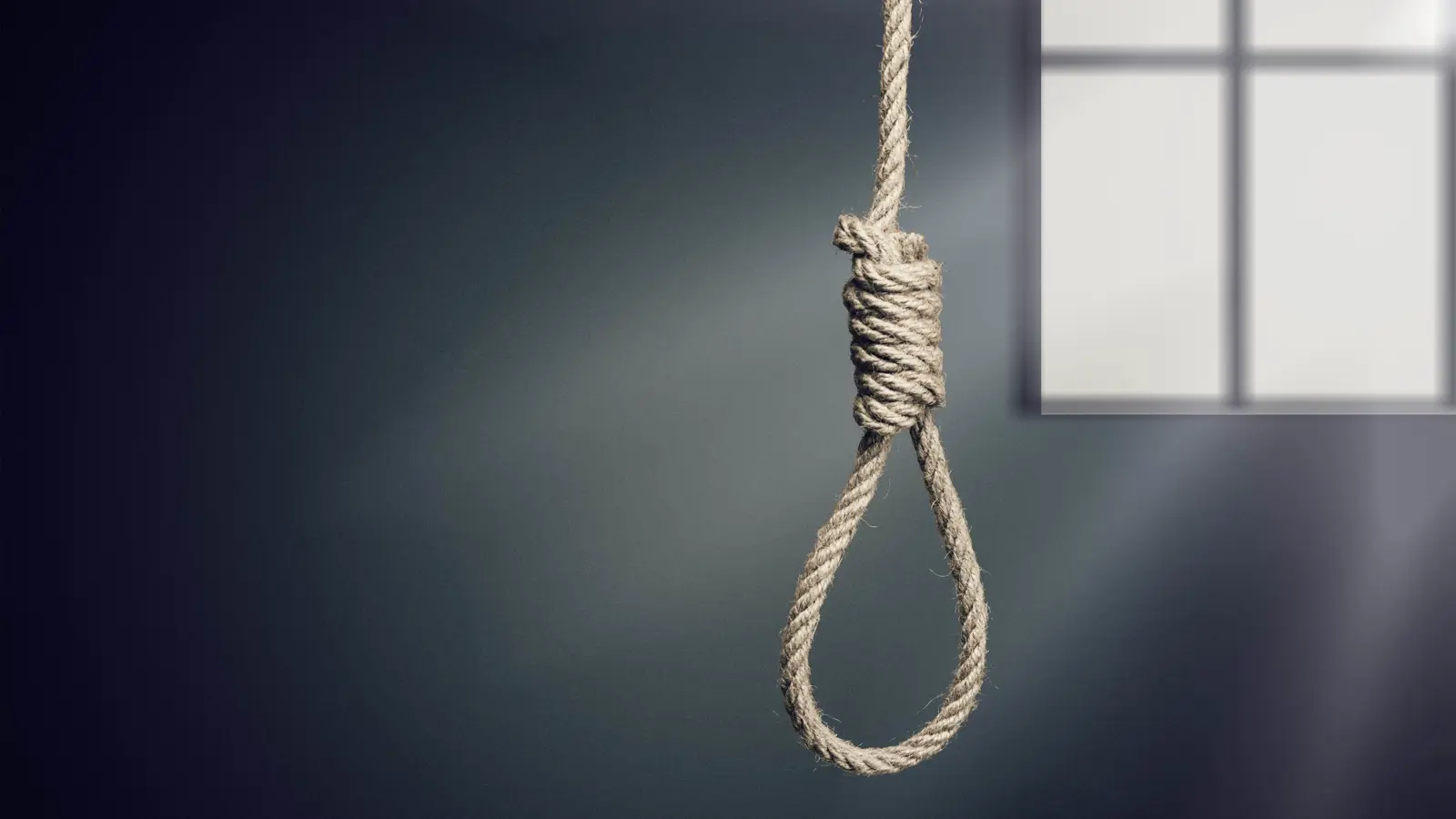 اليمن.. مراهق ينهي حياته بسبب تحطيم والده هاتفه المحمول