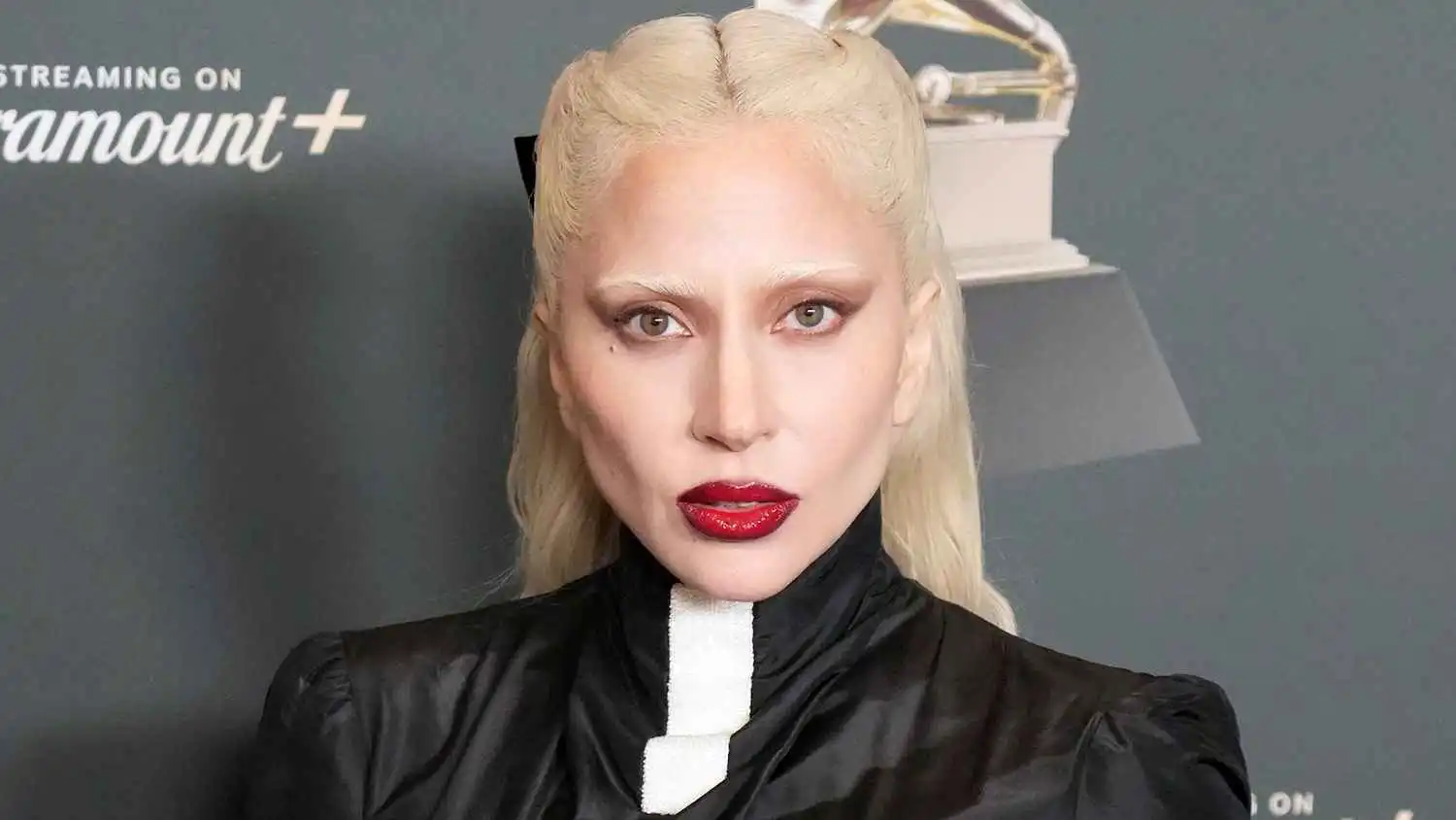 ليدي غاغا تلغي حفلها بشكل مفاجئ بسبب تدهور حالتها الصحية