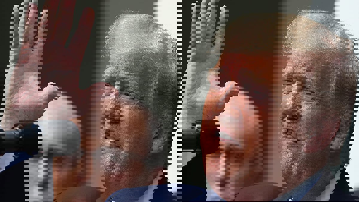 ترامب ينتقد كولن باول و"أخطاءه" الكثيرة