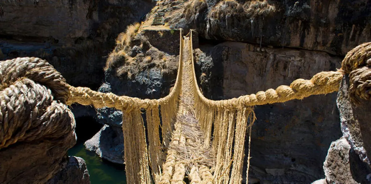 شاهد بالصور أغرب وأخطر الجسور في العالم