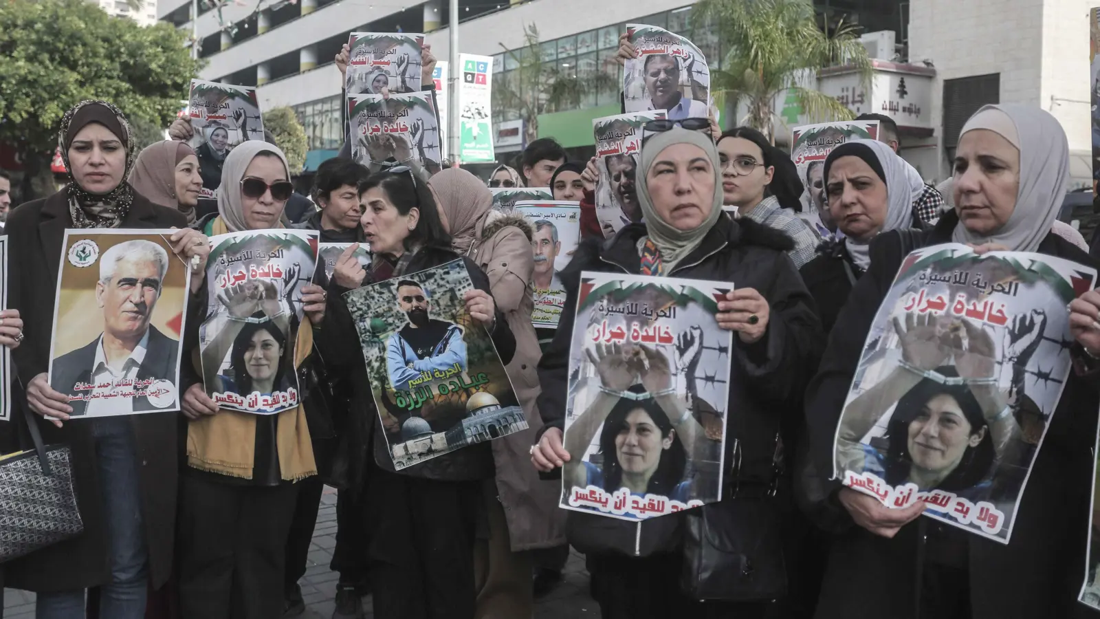 تحذيرات من "تلاعب" إسرائيل بقوائم الأسرى المقرر تحريرهم