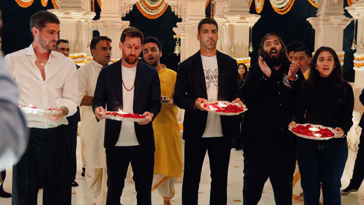 ميسي يختتم زيارته للهند بجولة في مركز لإنقاذ الحياة البرية (صور)