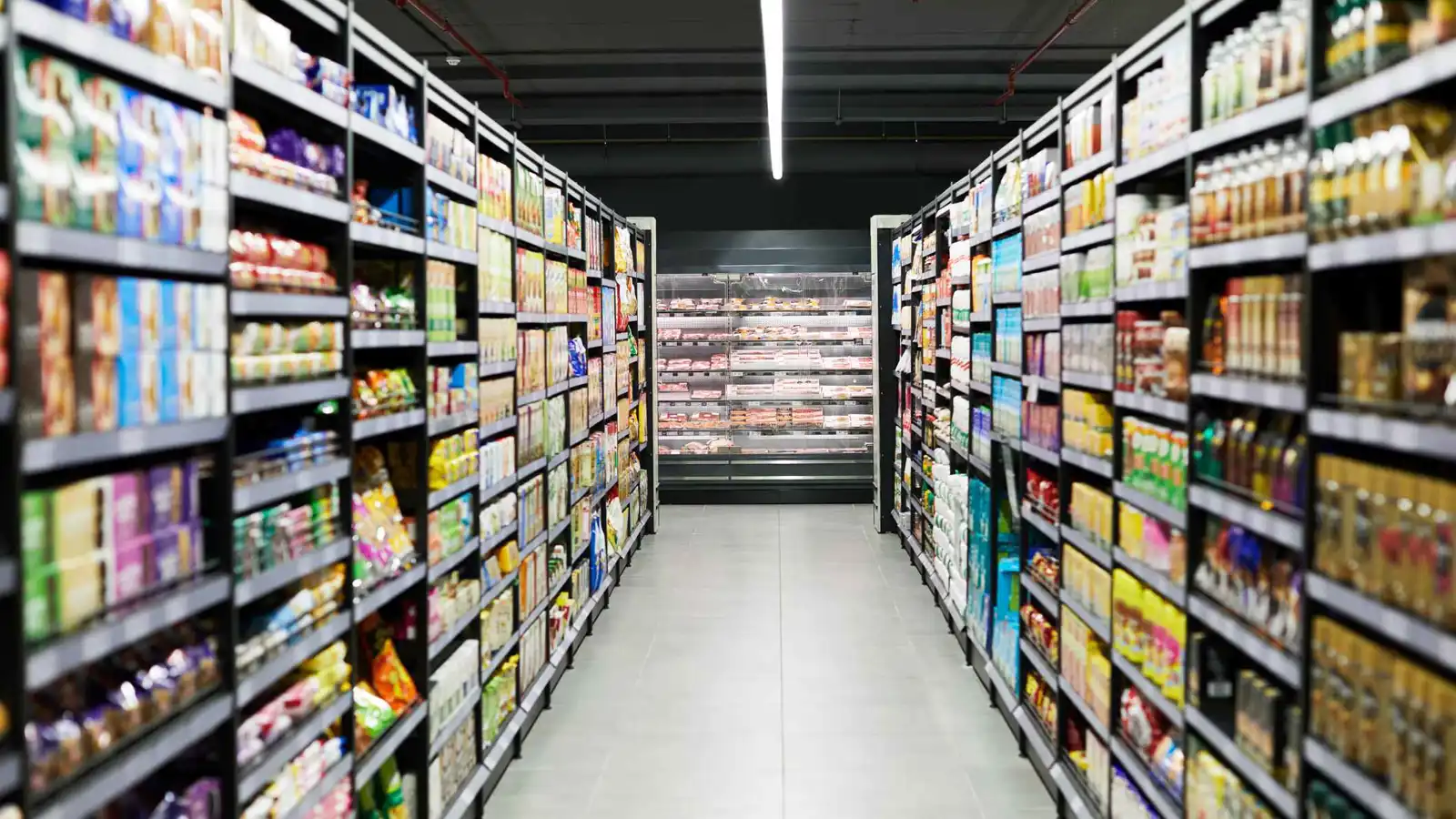 كيف تؤثر "الأطعمة الخادعة" على خصوبة الرجال؟