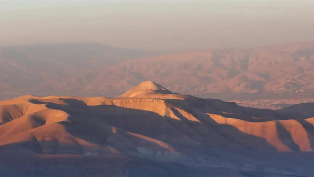 "كاحول لافان" يبدي استعداده لفرض السيادة الإسرائيلية على غور الأردن