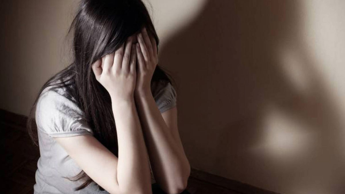 بعد علاقة غير شرعية.. مصري يحاول خطف فلبينية بالكويت ويقتل رضيعها