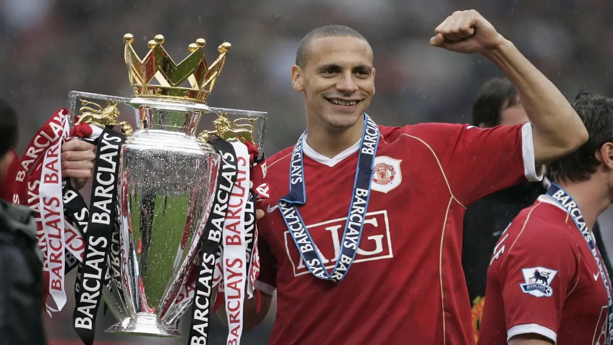 الجماهير تختار ريو فرديناند أفضل مدافع في تاريخ الدوري الإنجليزي