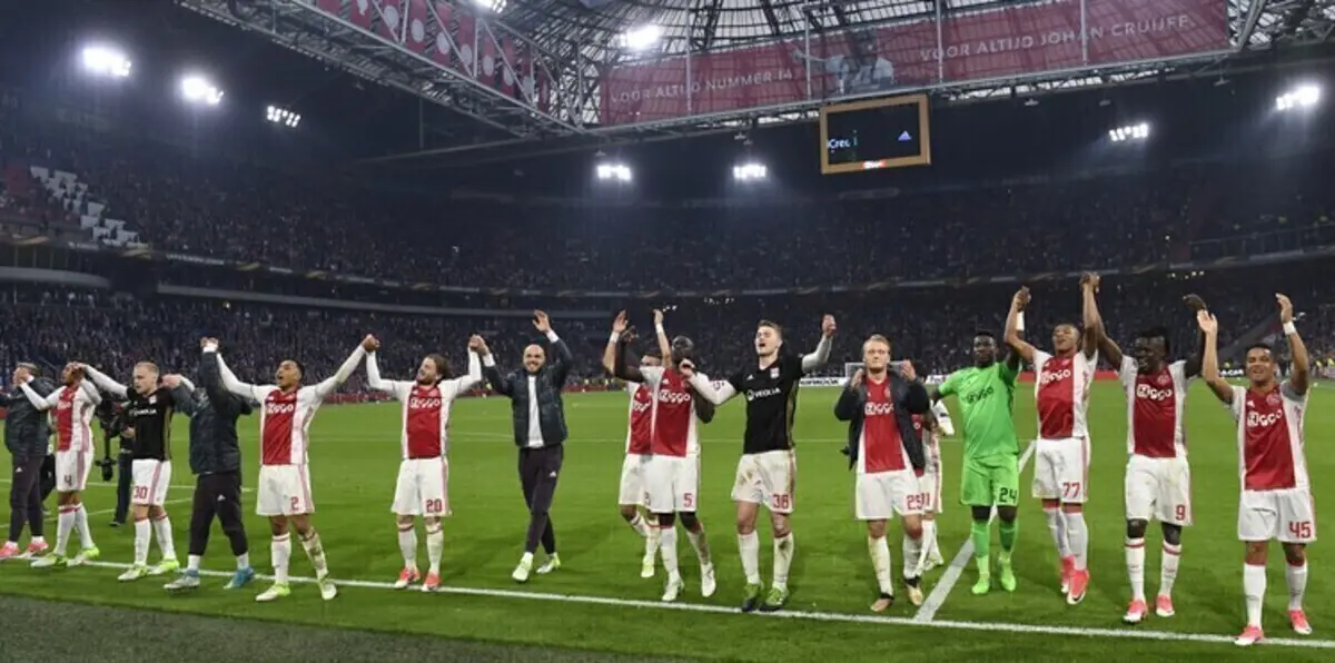 أياكس يكتسح ليون ويقترب من نهائي الدوري الأوروبي