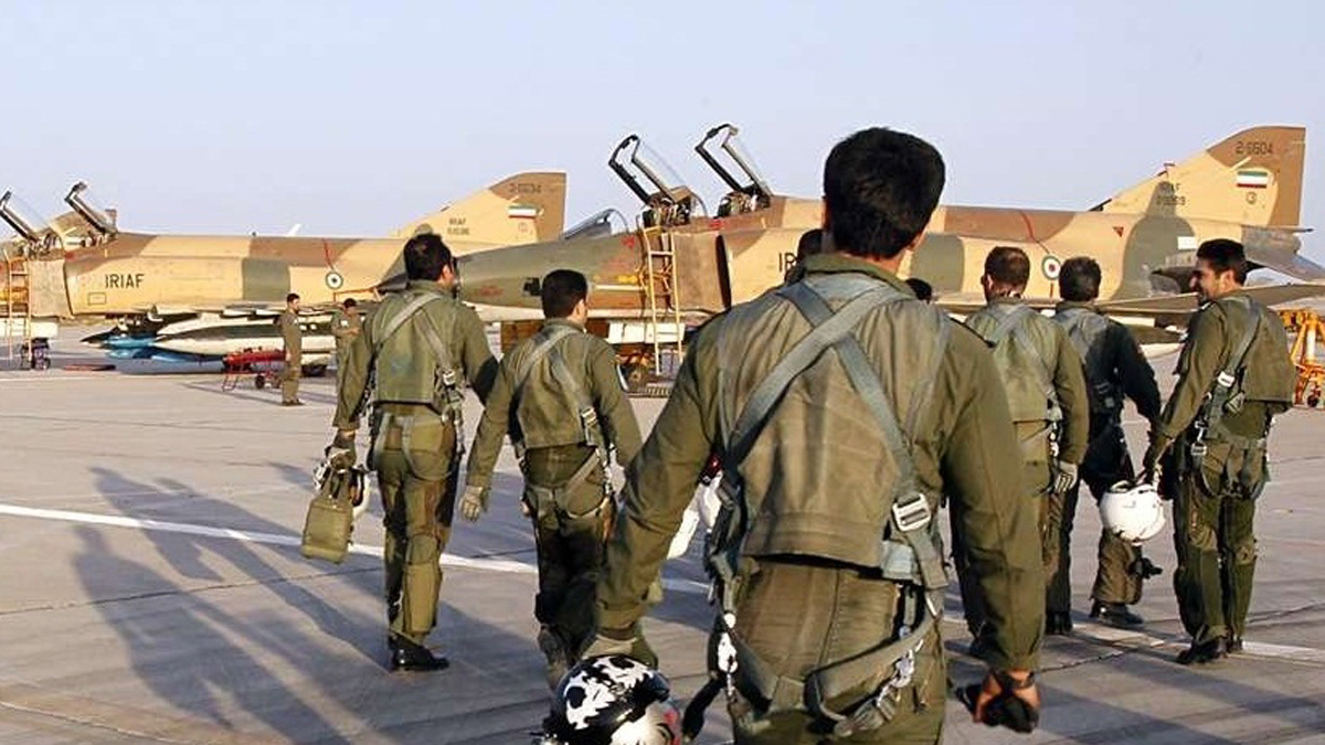 الإعلان عن أول إصابتين بكورونا في قاعدة جوية للجيش الإيراني‎