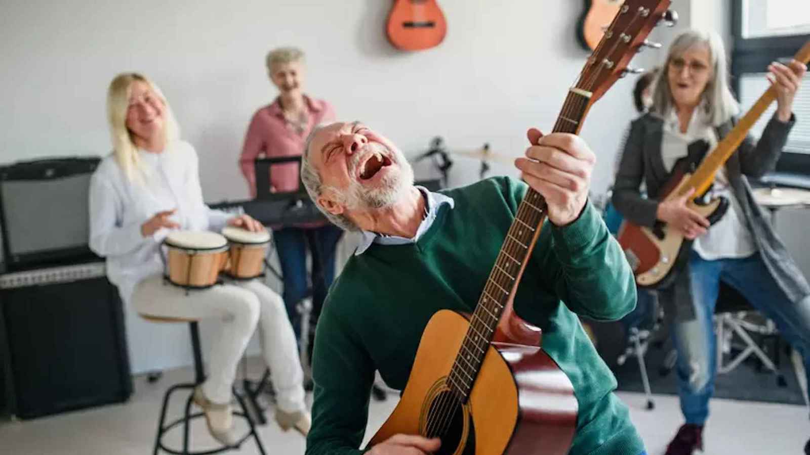 "هذه الهواية".. مفتاح لصحة الدماغ في الشيخوخة