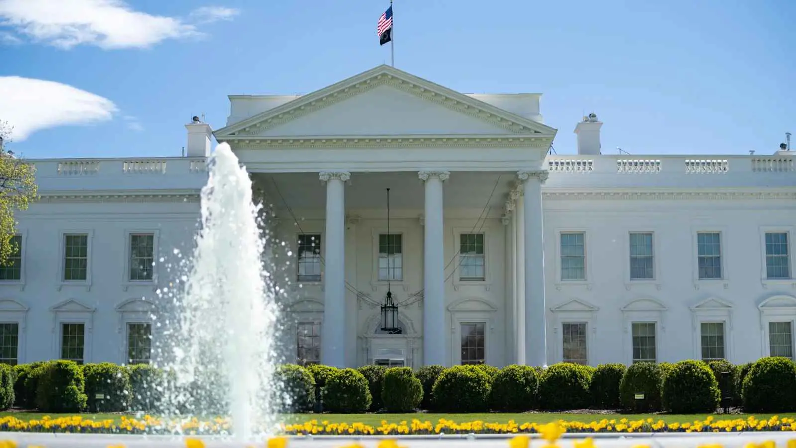 من بايدن إلى ترامب.. أزمة التسريبات تجتاح "الطوابق السرية" للبيت الأبيض