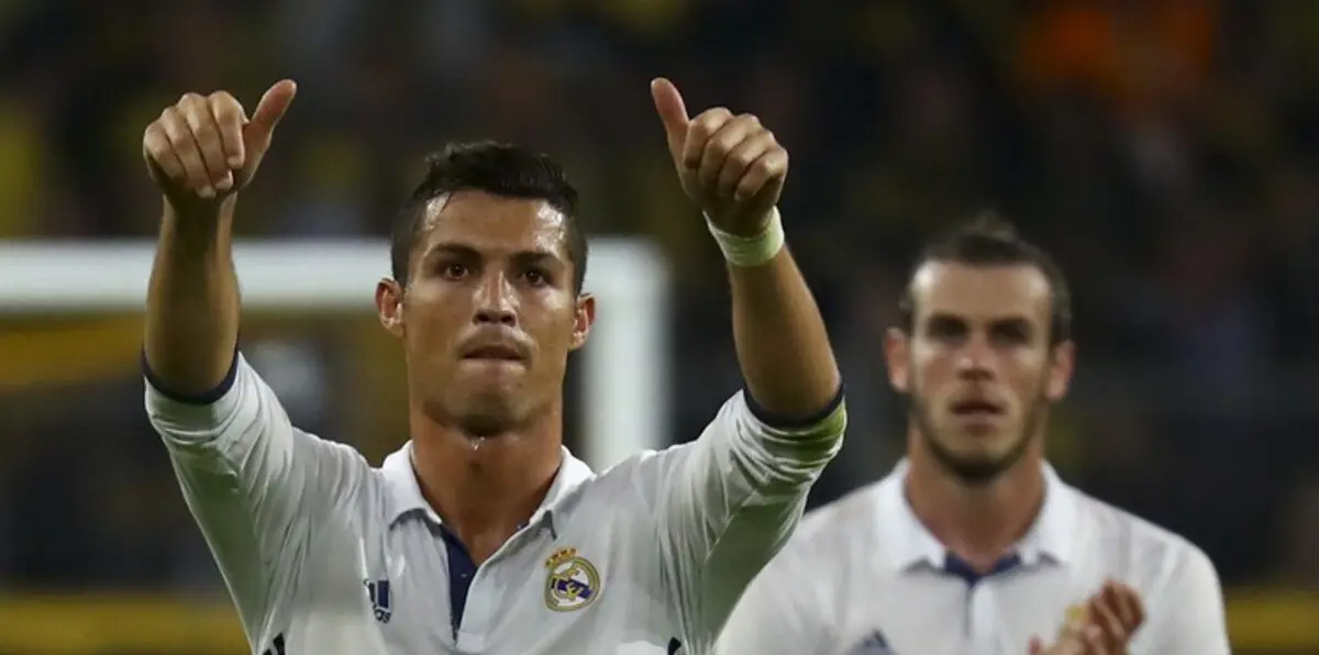 فيديو يوضح حقيقة علاقة رونالدو وبيل (شاهد)