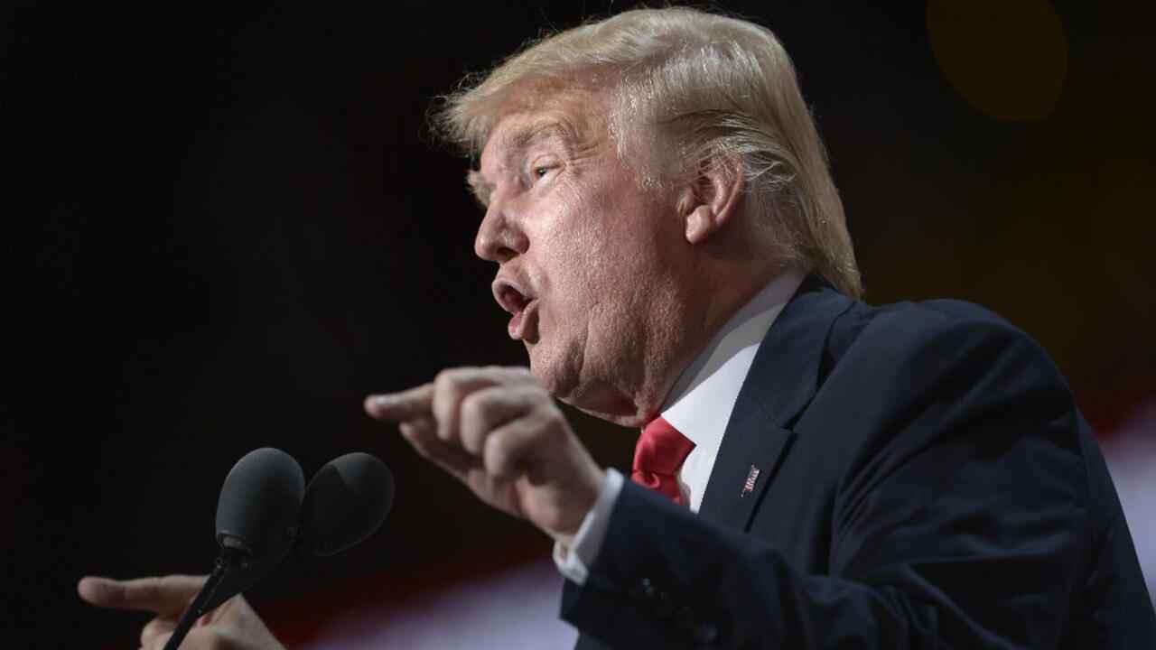 ترامب يضغط على أوروبا لخفض الرسوم الجمركية من جانب واحد