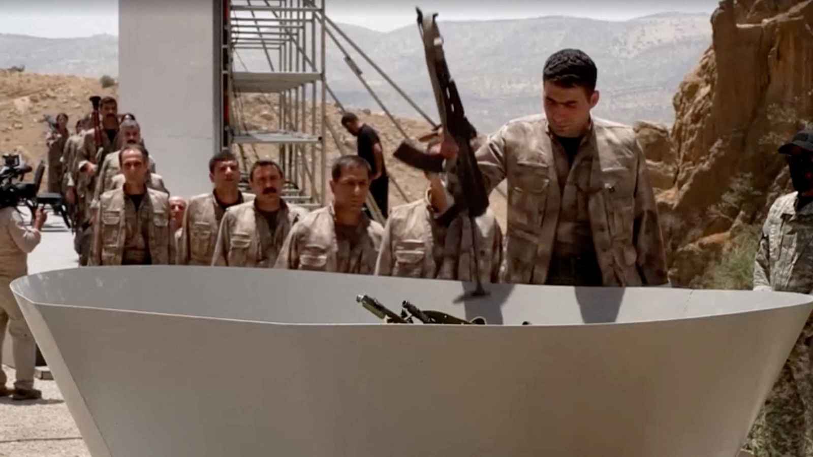 حزب تركي موال للأكراد يُشيد بقرار "العمال الكردستاني" بدء نزع سلاحه