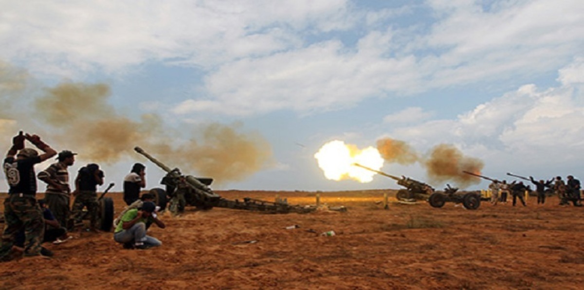 ليبيون فارون إلى الجزائر.. من اللجوء إلى طلب التجنس