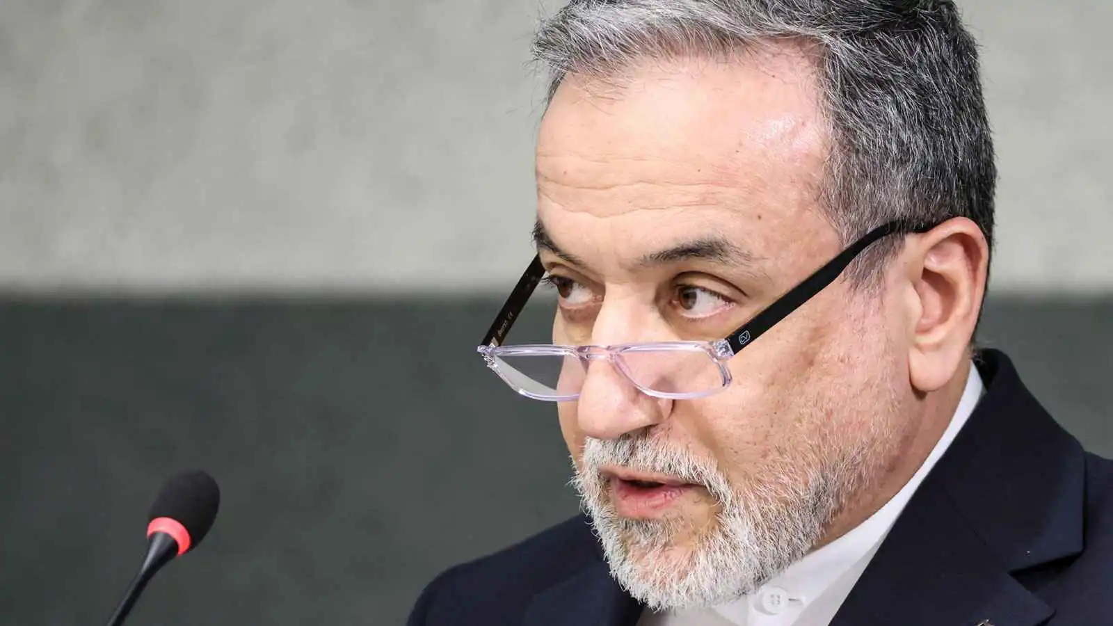 إيران تؤكد وجود تعاون عسكري مع روسيا والصين