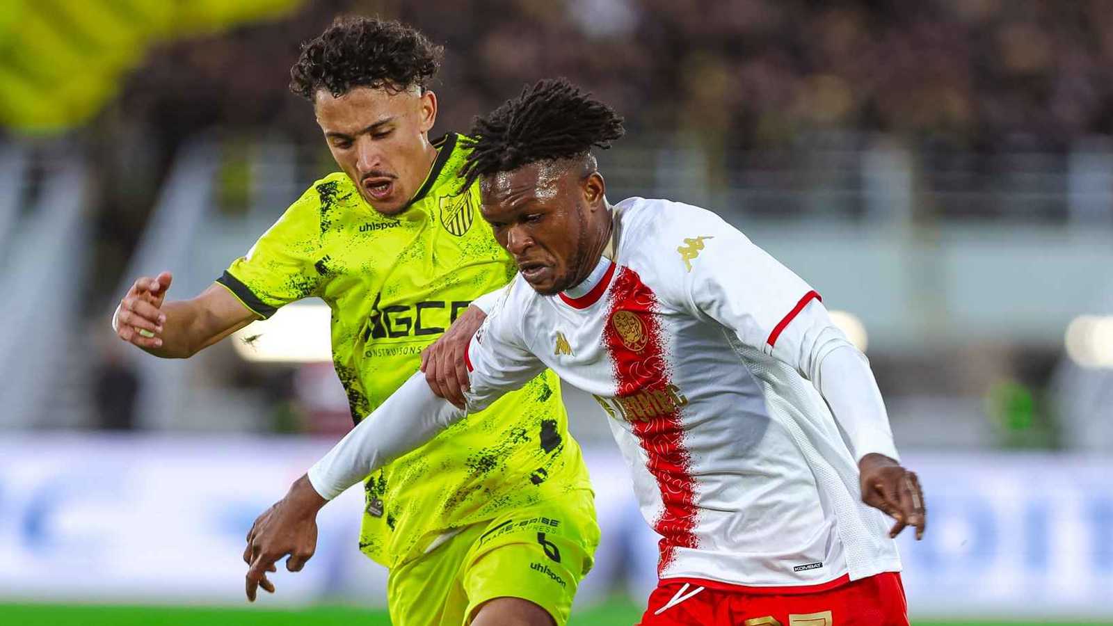 صفقات كثيرة وألقاب في مهب الريح.. لماذا تتالت إخفاقات الوداد المغربي؟ 