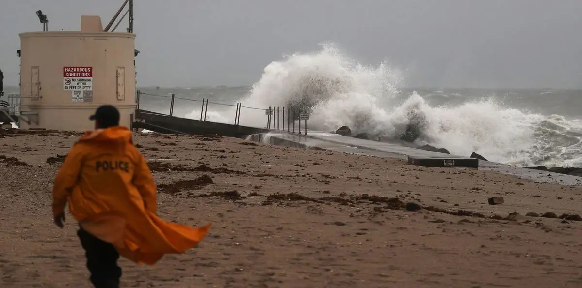 الإعصار "مايكل" يغلق 40% من إنتاج النفط الأمريكي بخليج المكسيك