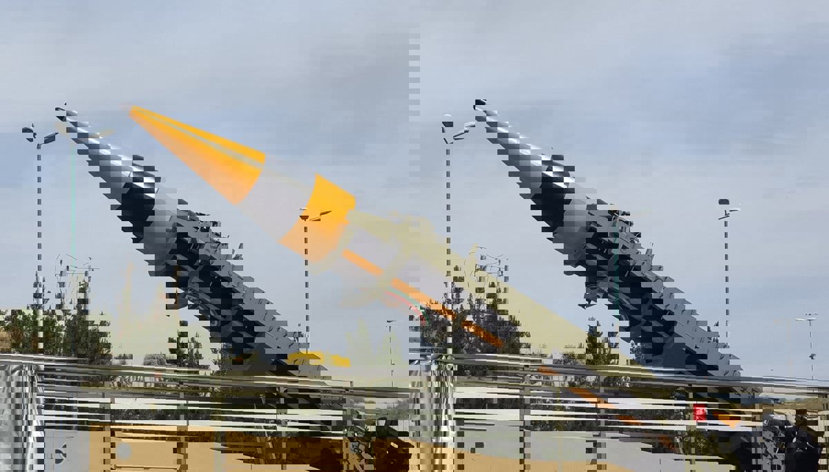 طهران: رفع القيود عن صواريخ إيران الباليستية