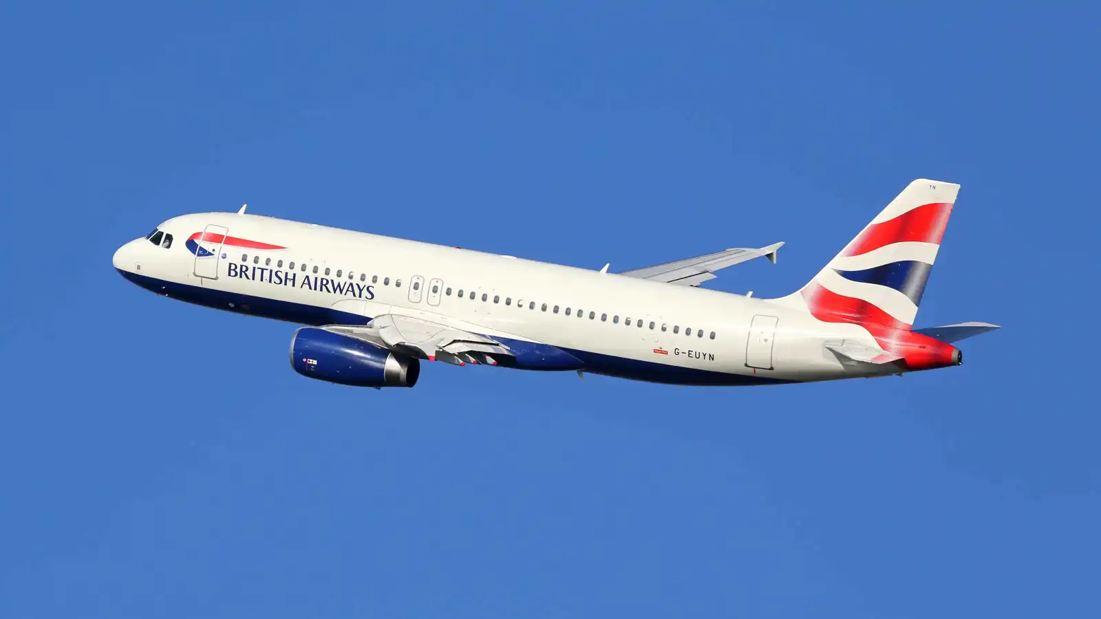 هبوط اضطراري لطائرة بريطانية في بوخارست