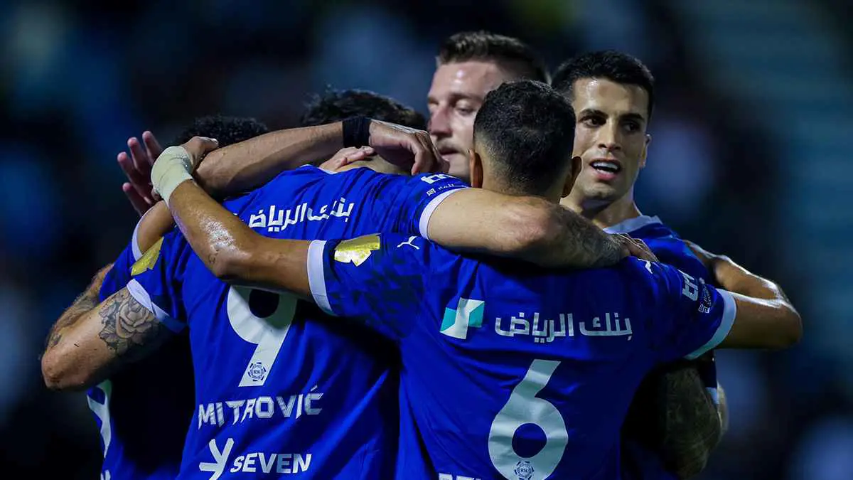 "كما نوه إيمينالو".. تغريدة نارية من أسطورة الهلال بعد الخسارة أمام الخليج