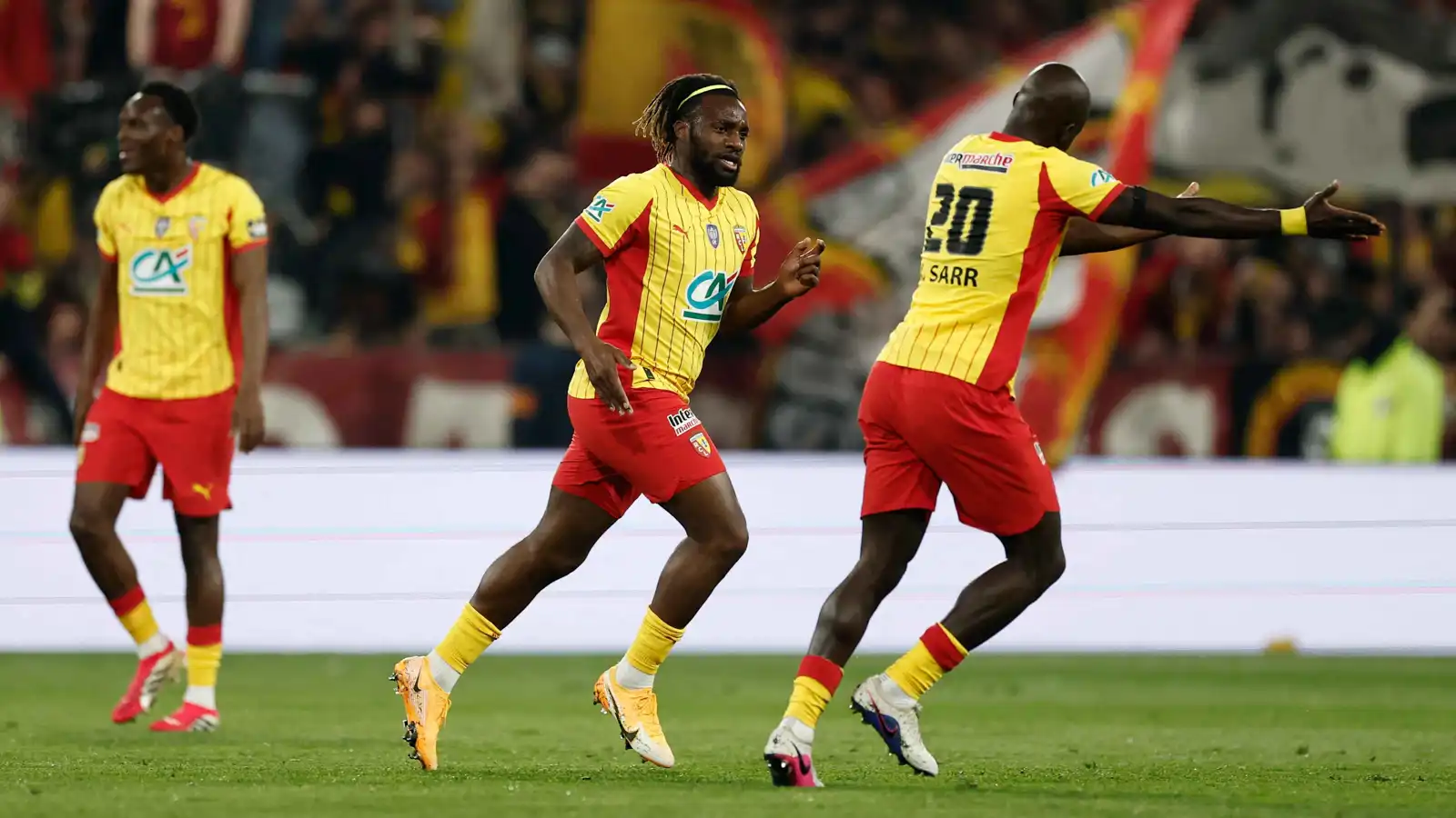 الهلال السعودي يستهدف نجم لانس الفرنسي