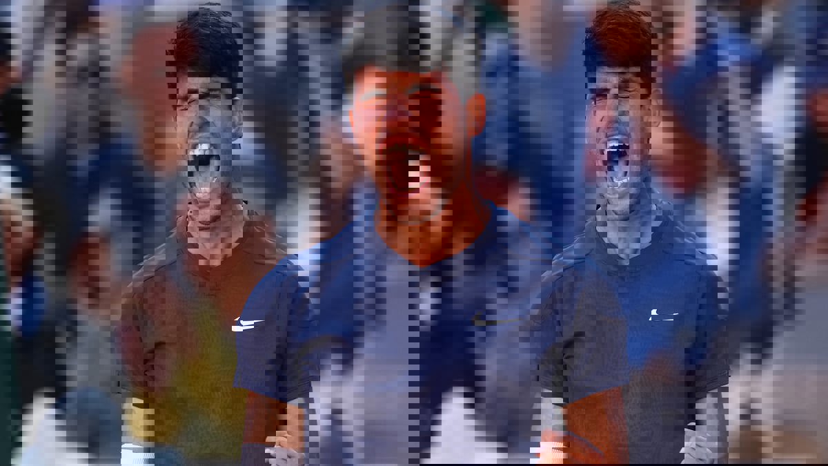 ألكاراز يهزم سينر ويتأهل لنهائي بطولة رولان غاروس