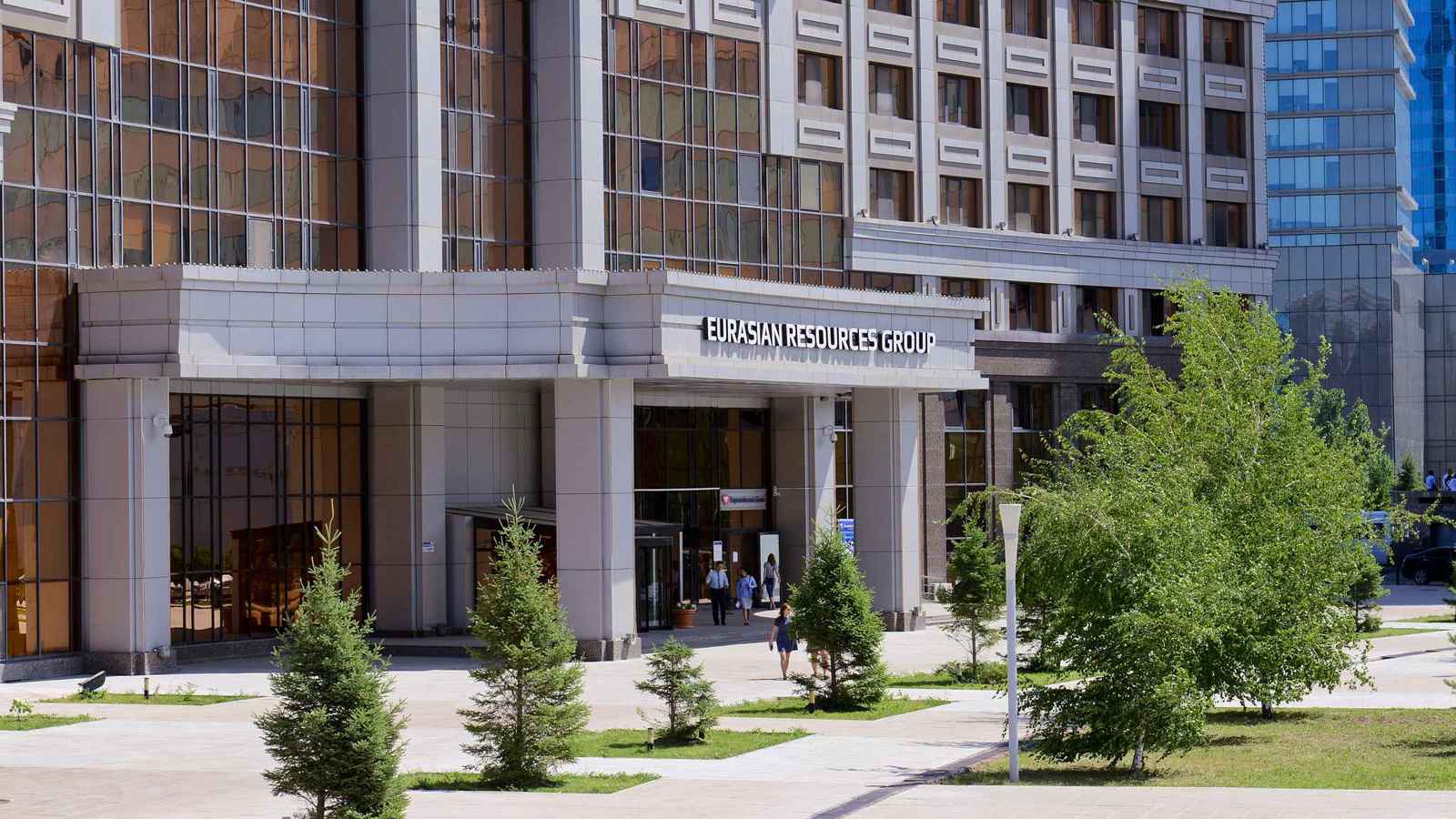 ملياردير أمريكي يعرض شراء شركة تعدين عملاقة في قازاخستان