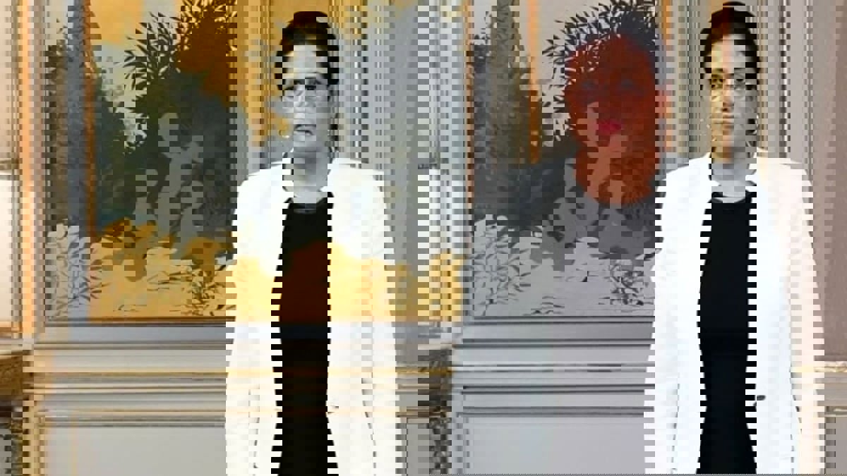 وزيرة المالية التونسية: قادرون على دفع أجور الموظفين