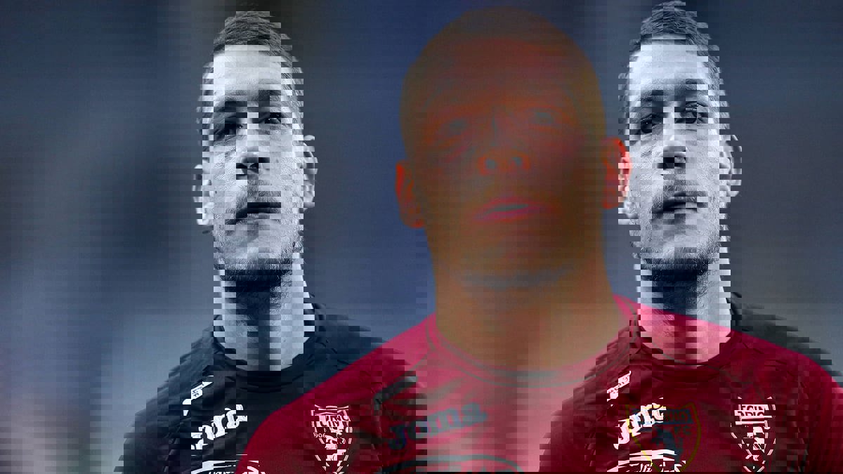 النادي الأهلي السعودي يقدم عرضا للمهاجم الإيطالي بيلوتي