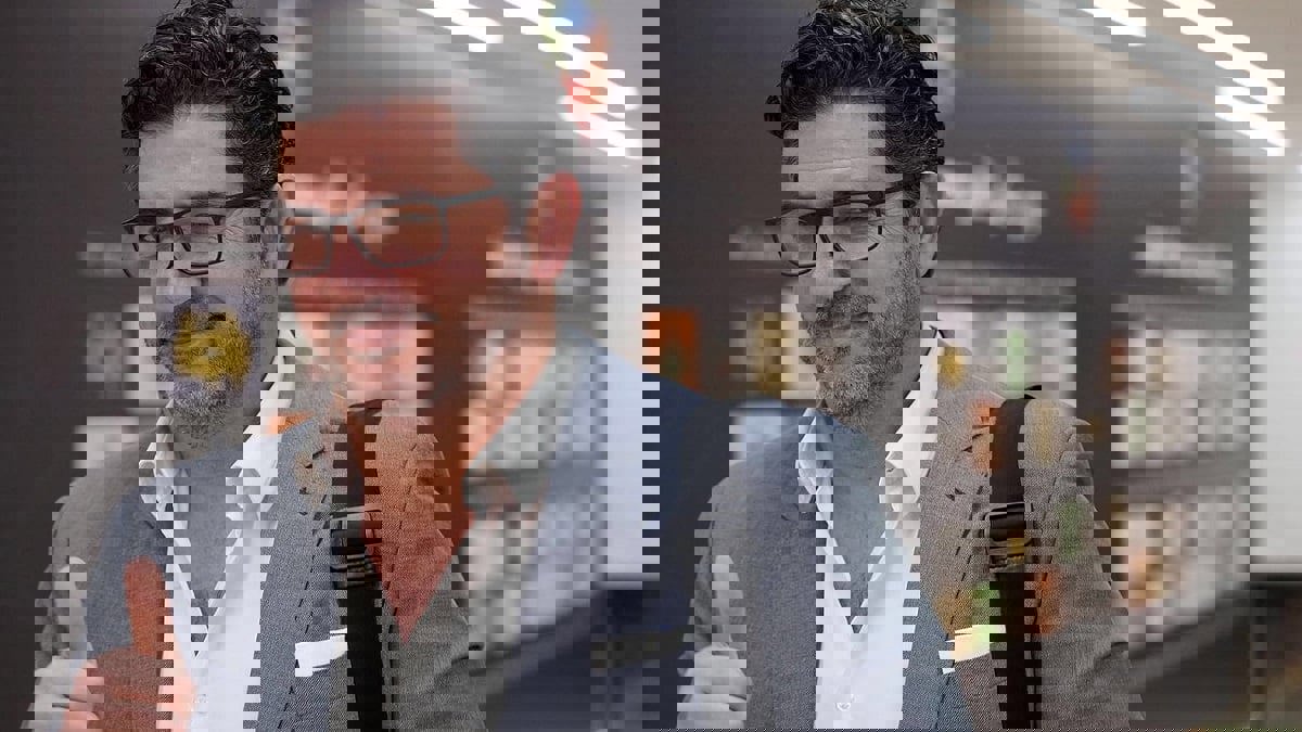 فيتوريا ينتظر الحصول على مستحقاته من النصر لقبول عرض الهلال