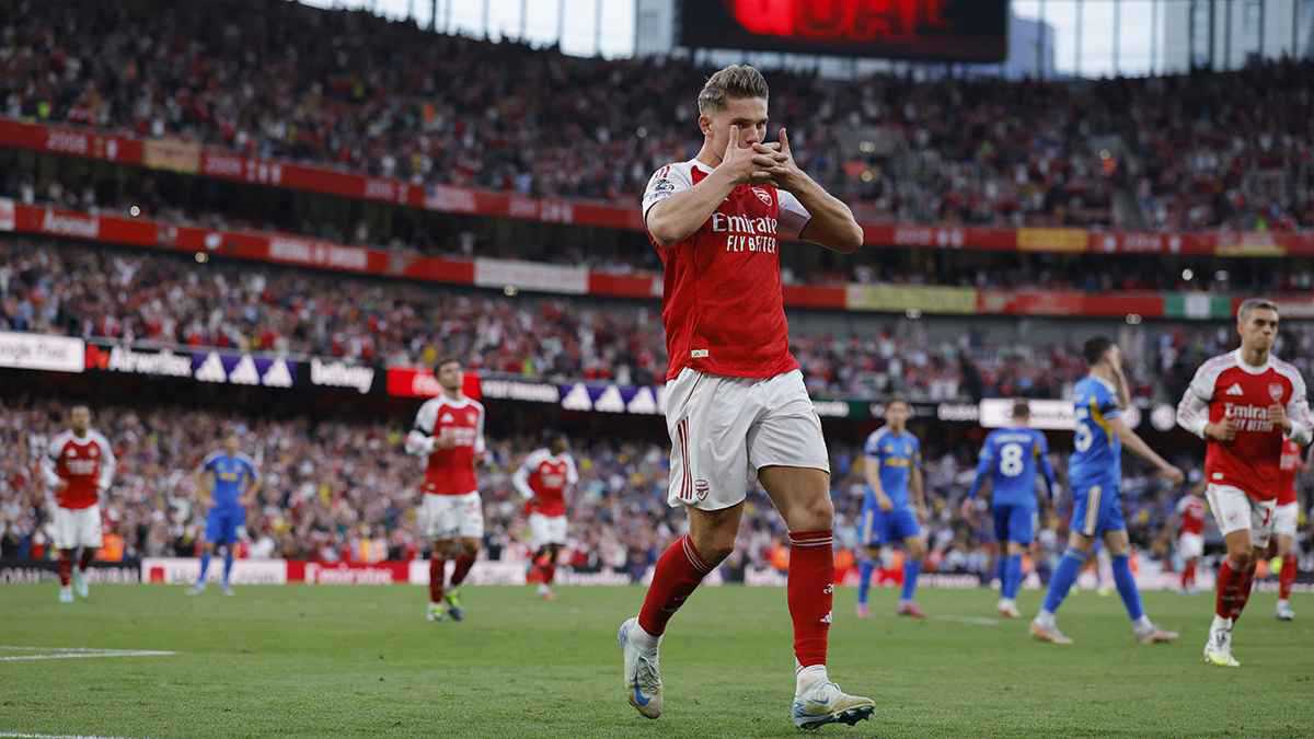 رد ناري على السخرية.. جيوكيريس يكشف سر احتفاله بـ"لمس الشعر" (فيديو)