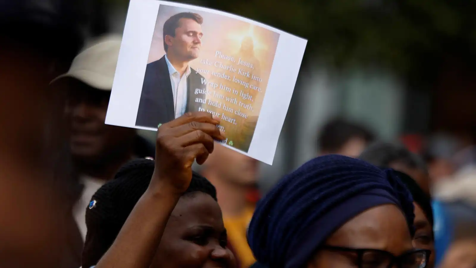 غرف الدردشة المشفرة.. مخاوف أمريكية من جيل جديد من المتطرفين الرقميين