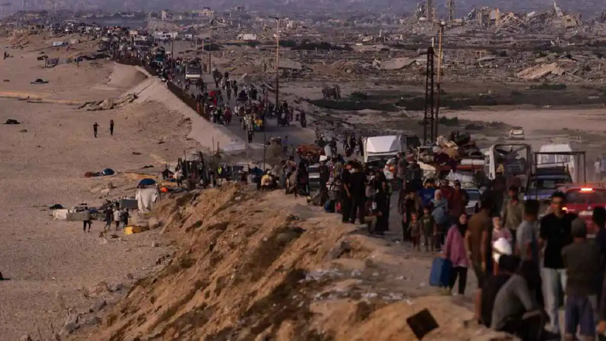 ينسف فرص التسوية.. ترامب يفتح الطريق لتصعيد إسرائيلي في غزة "بلا قيود"