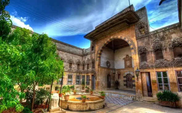 دار "أجق باش" الأثري