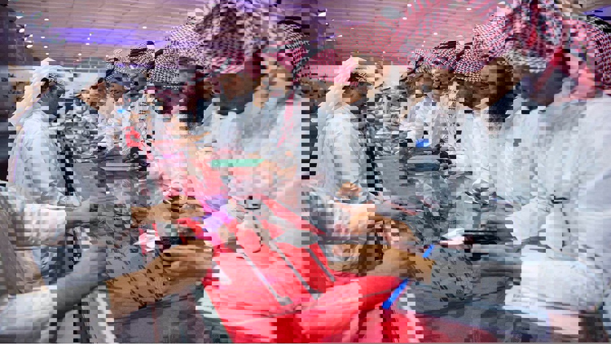 رغم مظاهر الحياة الحديثة‎‎.. الصيد وخيامه وأسلحته لا تزال تجذب السعوديين