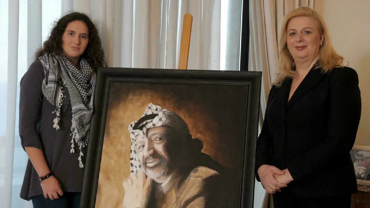 المحكمة الأوروبية لحقوق الإنسان ترفض طلب أرملة عرفات وابنته للتحقيق في وفاته