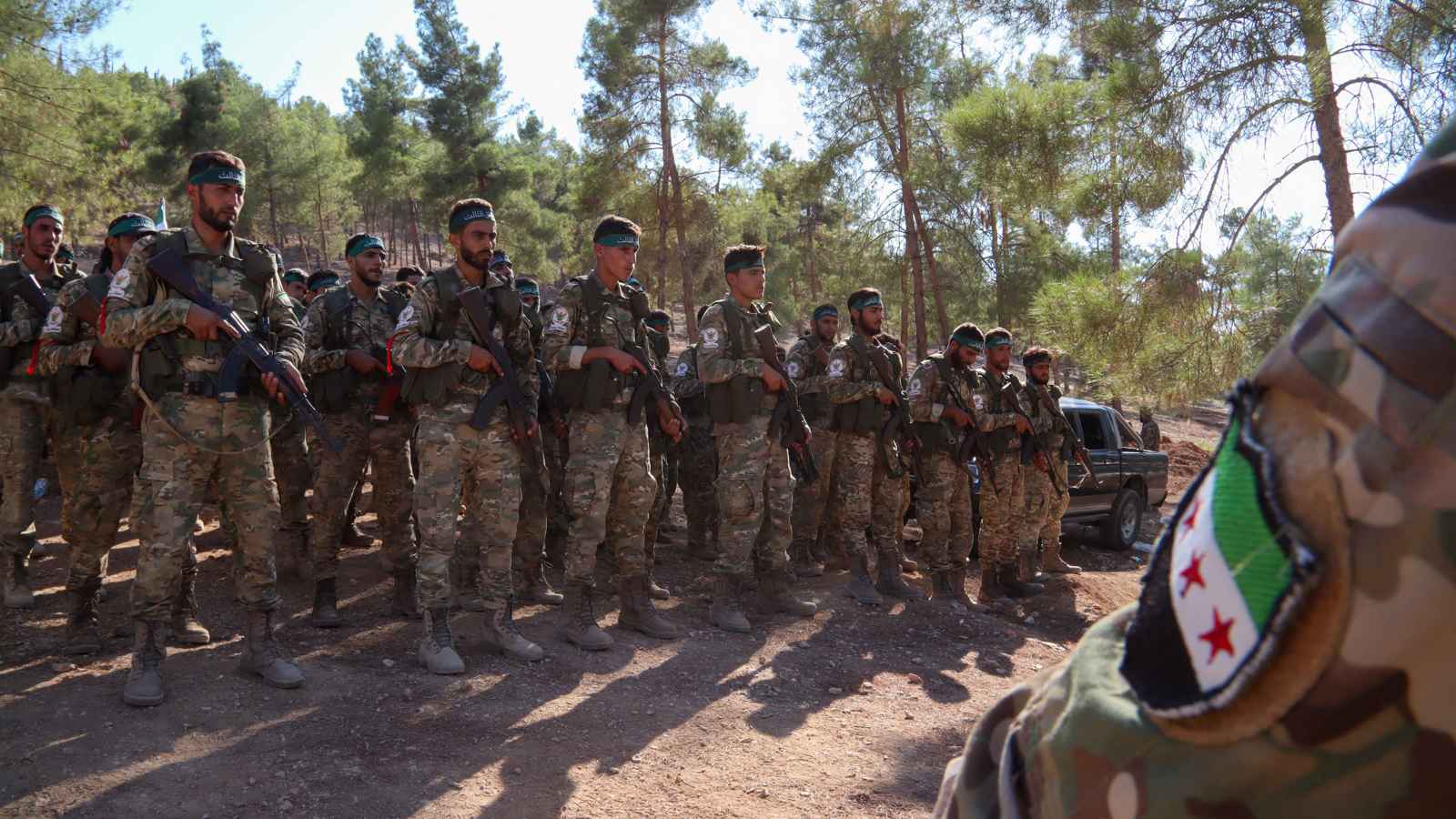 الشرع يكشف عدد المتطوعين في الجيش السوري بعد سقوط الأسد