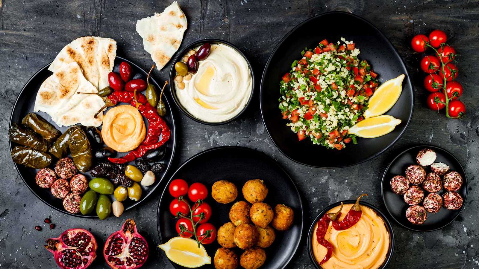 5 أسباب تجعل العشاء المبكر أفضل لجسمك وعقلك