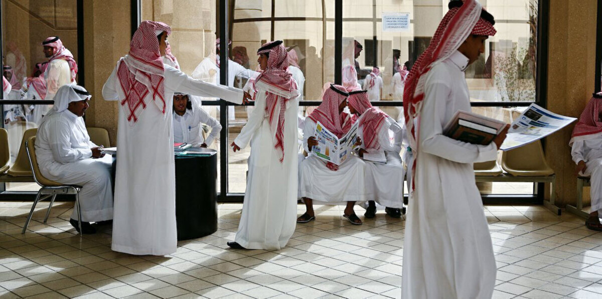 جريمة تهز "مدارس المملكة" في السعودية.. إطلاق نار يقتل معلمًا ومديرها