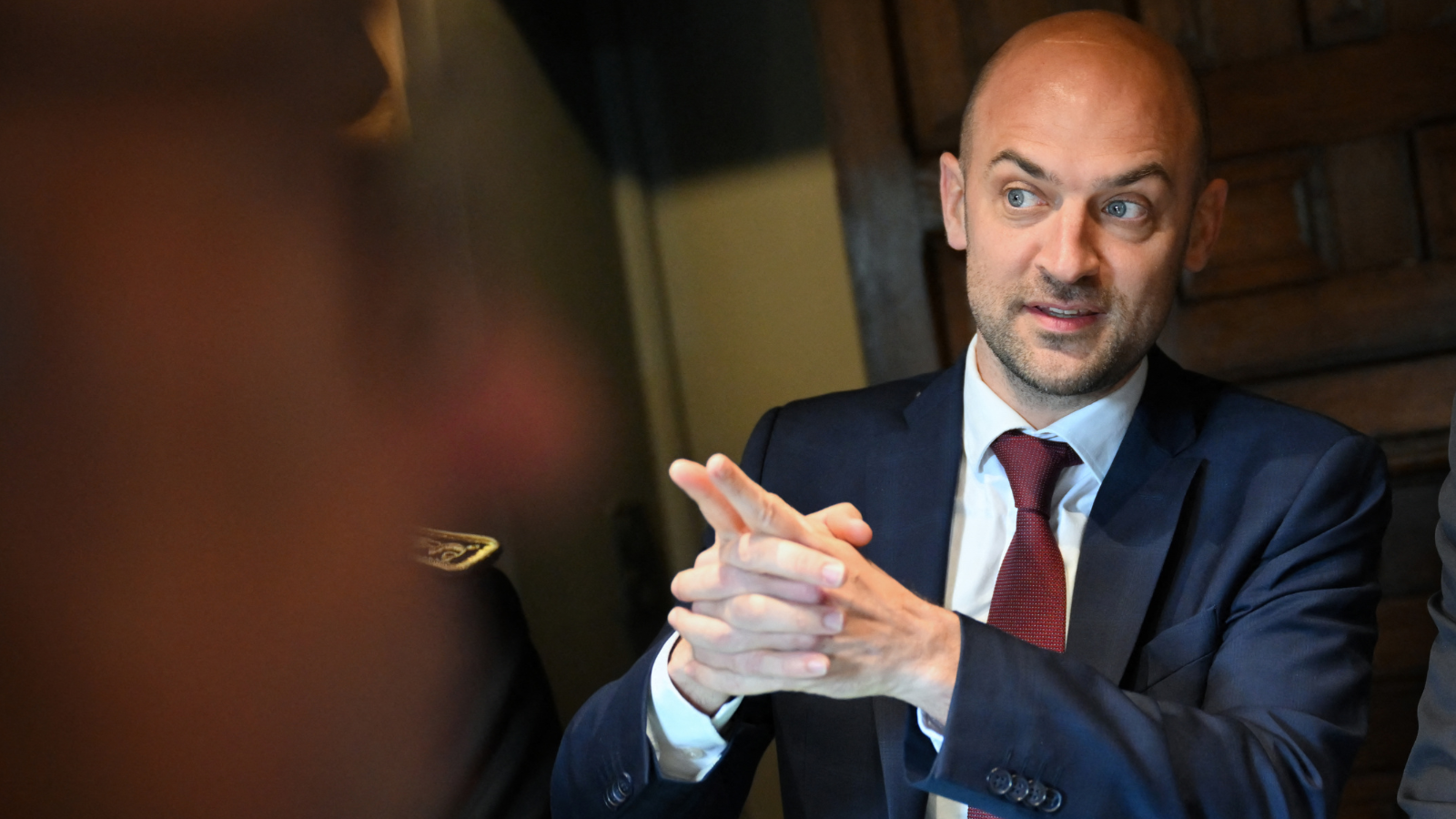 فرنسا تدعو بوتين للقاء زيلينسكي الخميس في إسطنبول