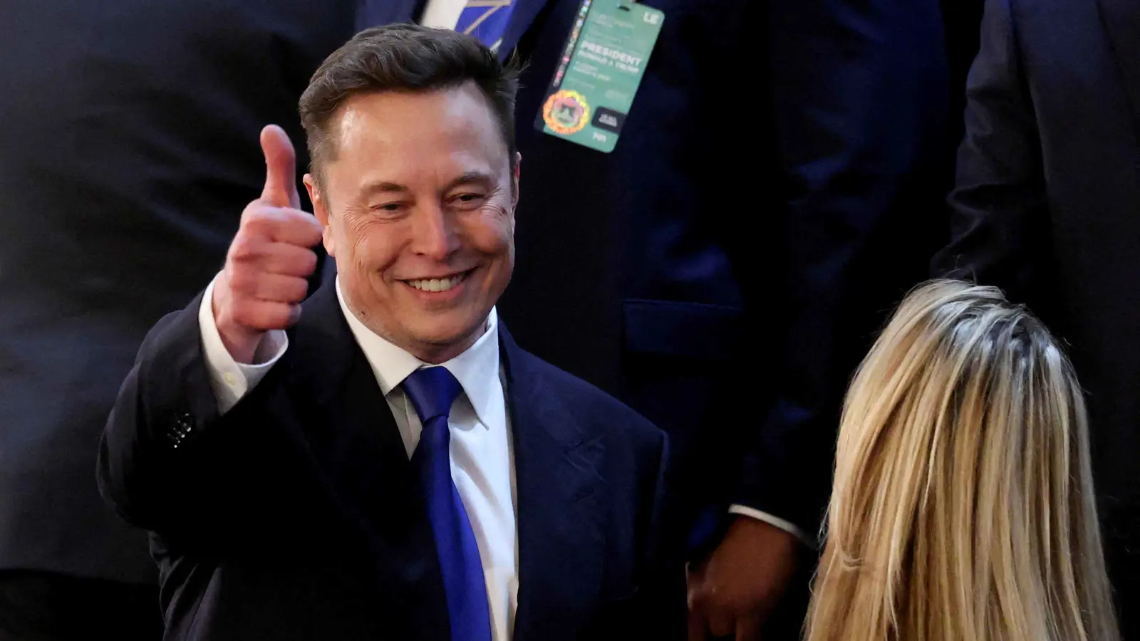 لماذا حاول إيلون ماسك شراء صواريخ من روسيا؟